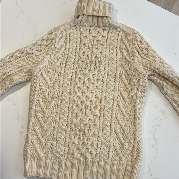 J.Crew hand knit 100% Wool, cream turtleneck sweater. - Picture 6 of 7